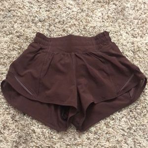 Lululemon hotty hot size 0 2.5 brown earth